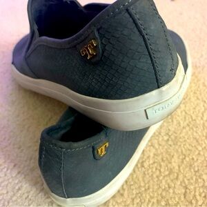 Tory Burch logo leather blue slip ons perfect for summer. 8 M